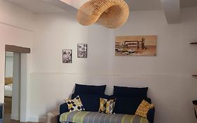 Appartement T2 Avec Clim Et Wifi, A 50 M De La Plage